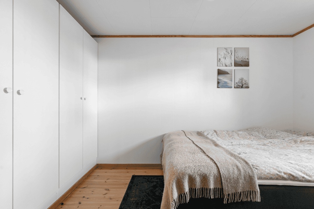 Small Space Extensions